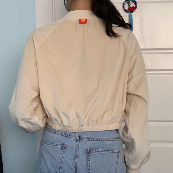 Top - Picture 2 of 2